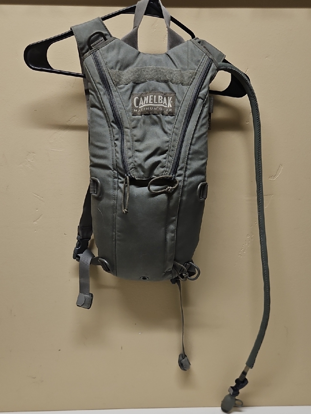 CamelBak Green Insultaed Hydration Pack with Drinking Tube